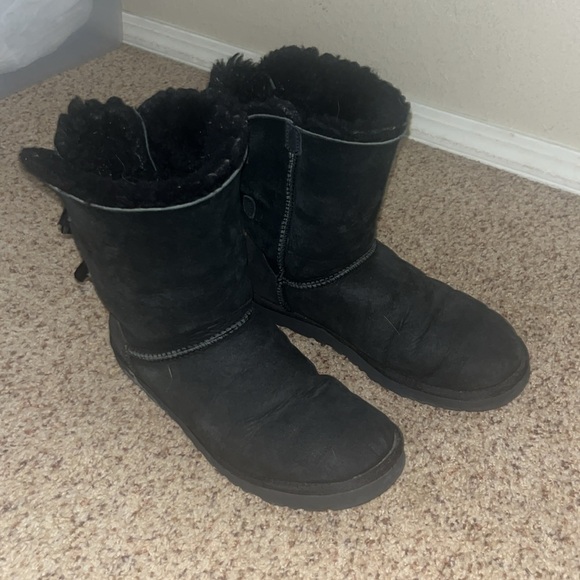 UGG Bailey Bow Boots - Picture 2 of 4
